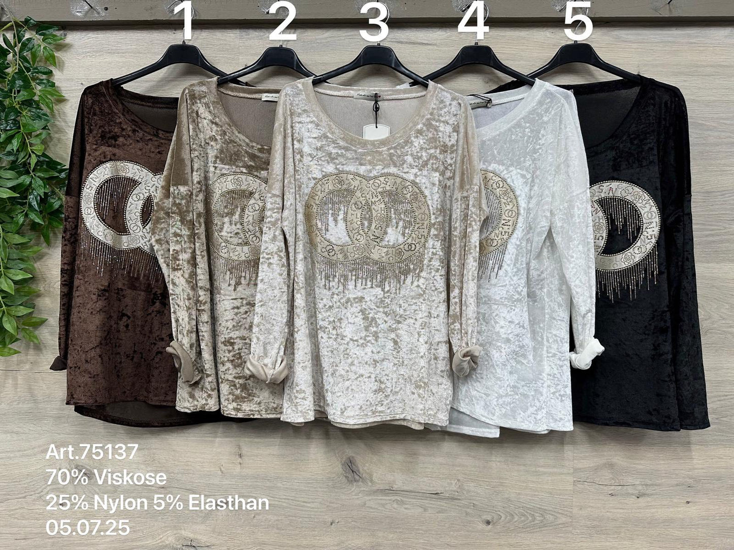 Viskose Samt Pullover mit tollem Motiv