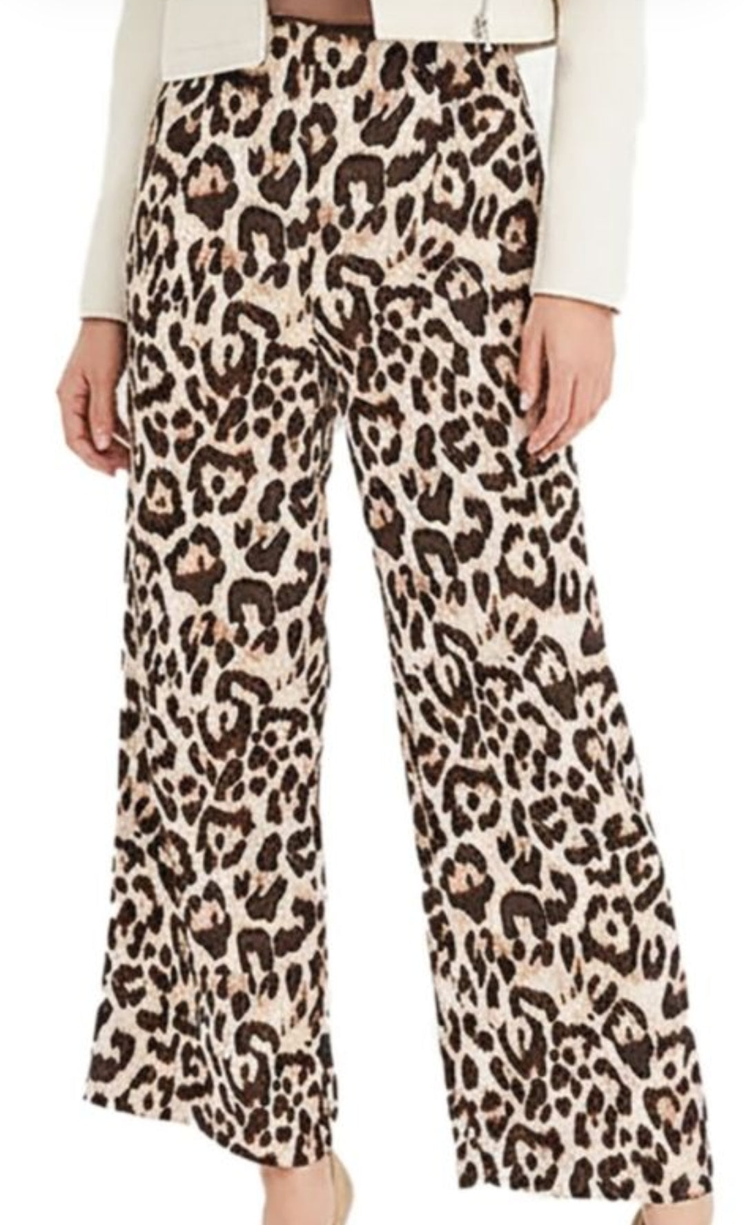 Leohose weites Bein