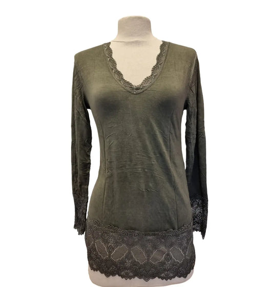 Shirt made of viscose with lace trim in khaki