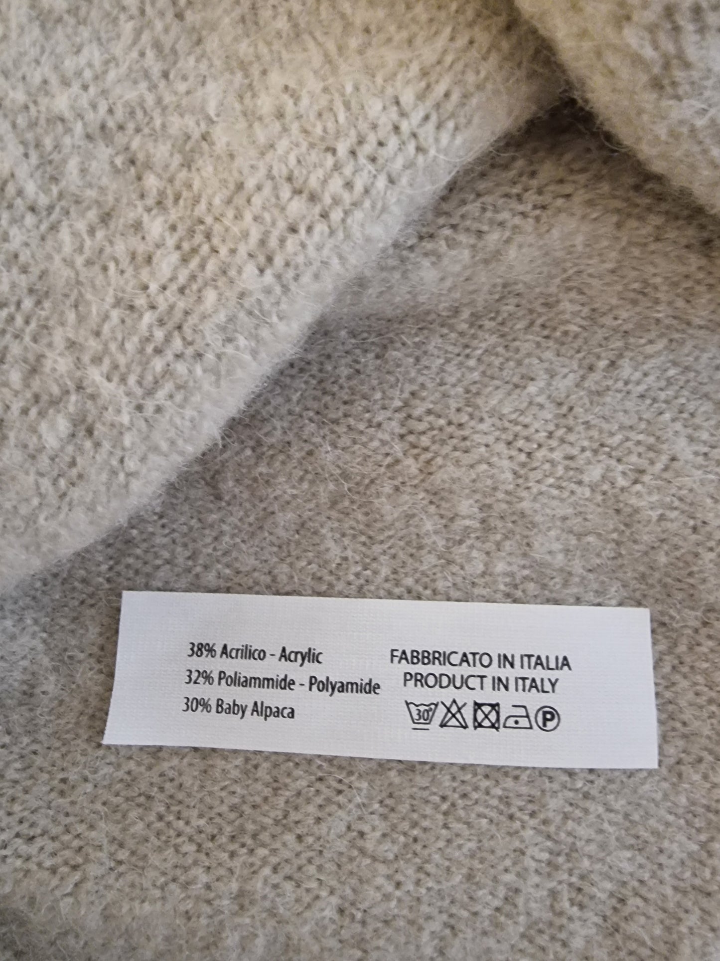 Kuscheliger Kurzpulli beige