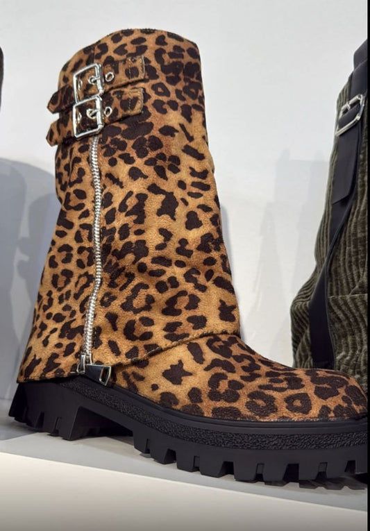 ❤️Leo Boots❤️