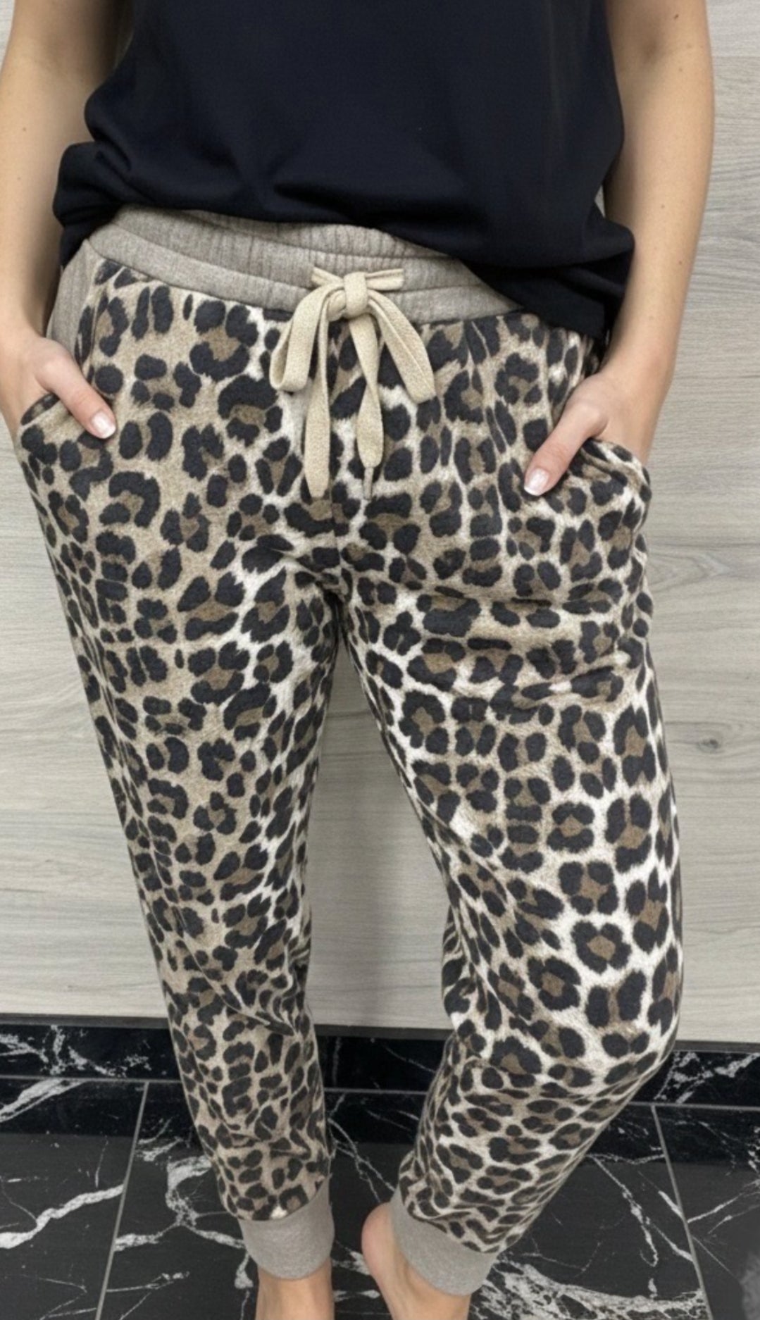 Leo Jogpants 💥Black Deals 💥