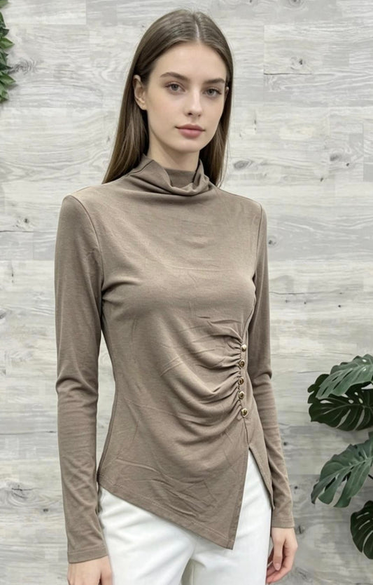 Longsleeve Shirt gerafft.