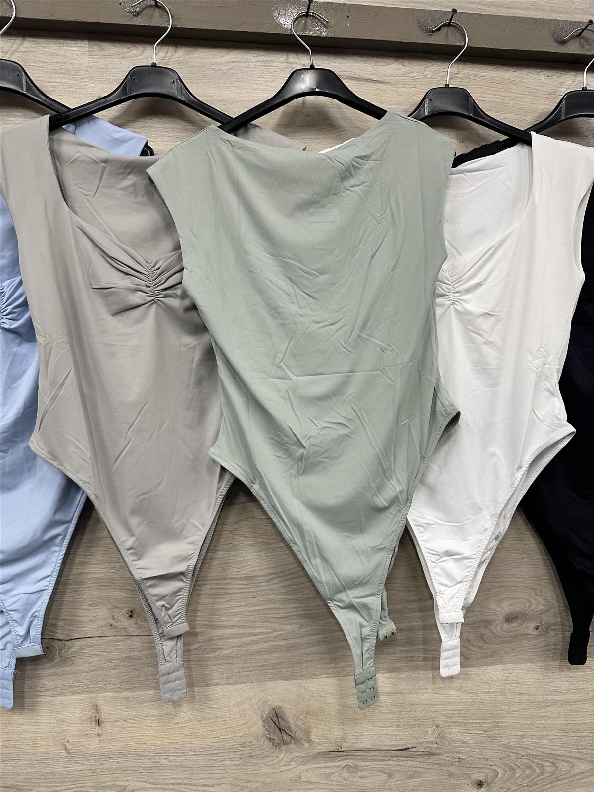 V-Auschnitt Body Janina 36-42