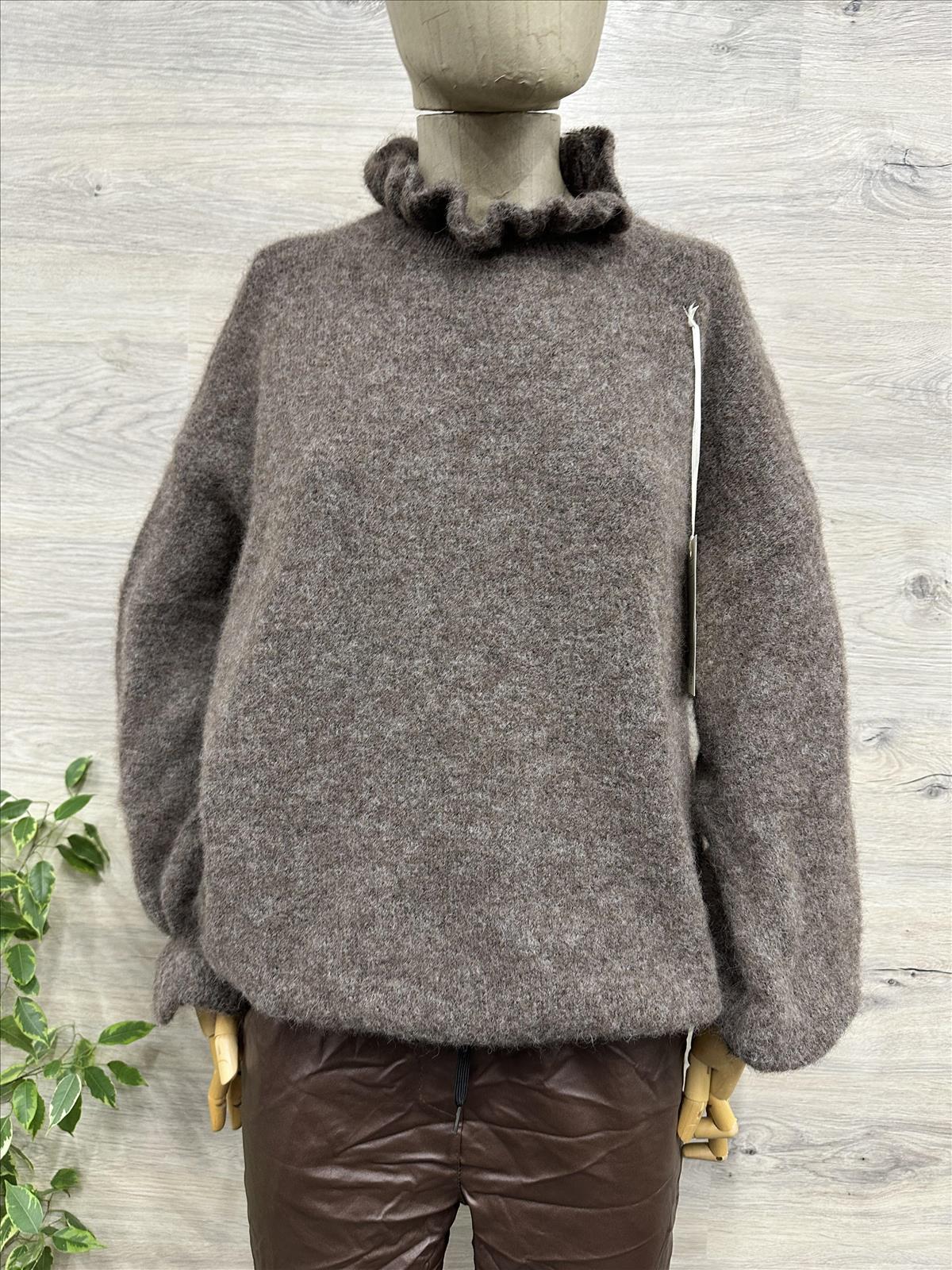Pulli mit Rüsschen Kragen 36-44