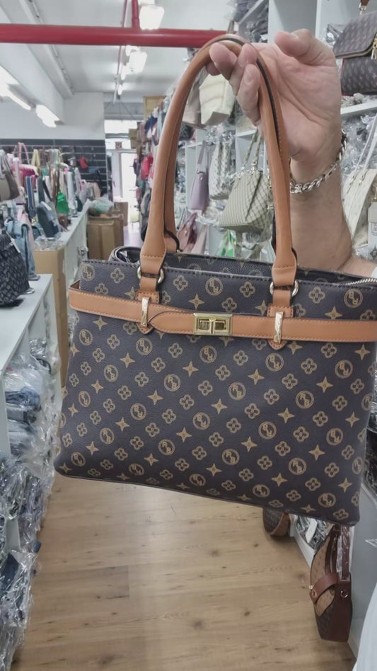 ❤️Neu bei uns❤️
❤️Handtasche "Kelly"❤️
In den Farben : Espresso,Cappuccino,Latte Macchiato für je 29.-€
😘👌😁🙏👇